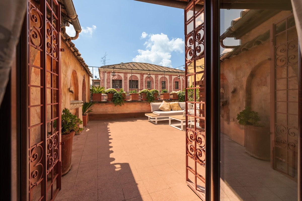 Pricipessa Trevi – Vacanze Romane – With terrace gallery image 2