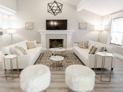 Luxury 5br/3ba Huge Pool LV Strip 8min Slps 16!