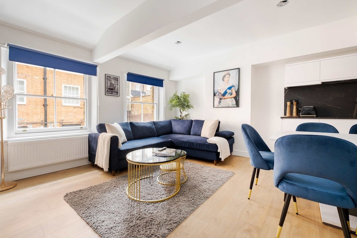 Luxury 3 Bed w/ AC | Marylebone | Central London gallery image 3