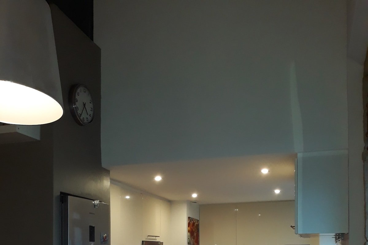 LYON CROIX ROUSSE GRAND APPARTEMENT CHALEUREUX gallery image 5