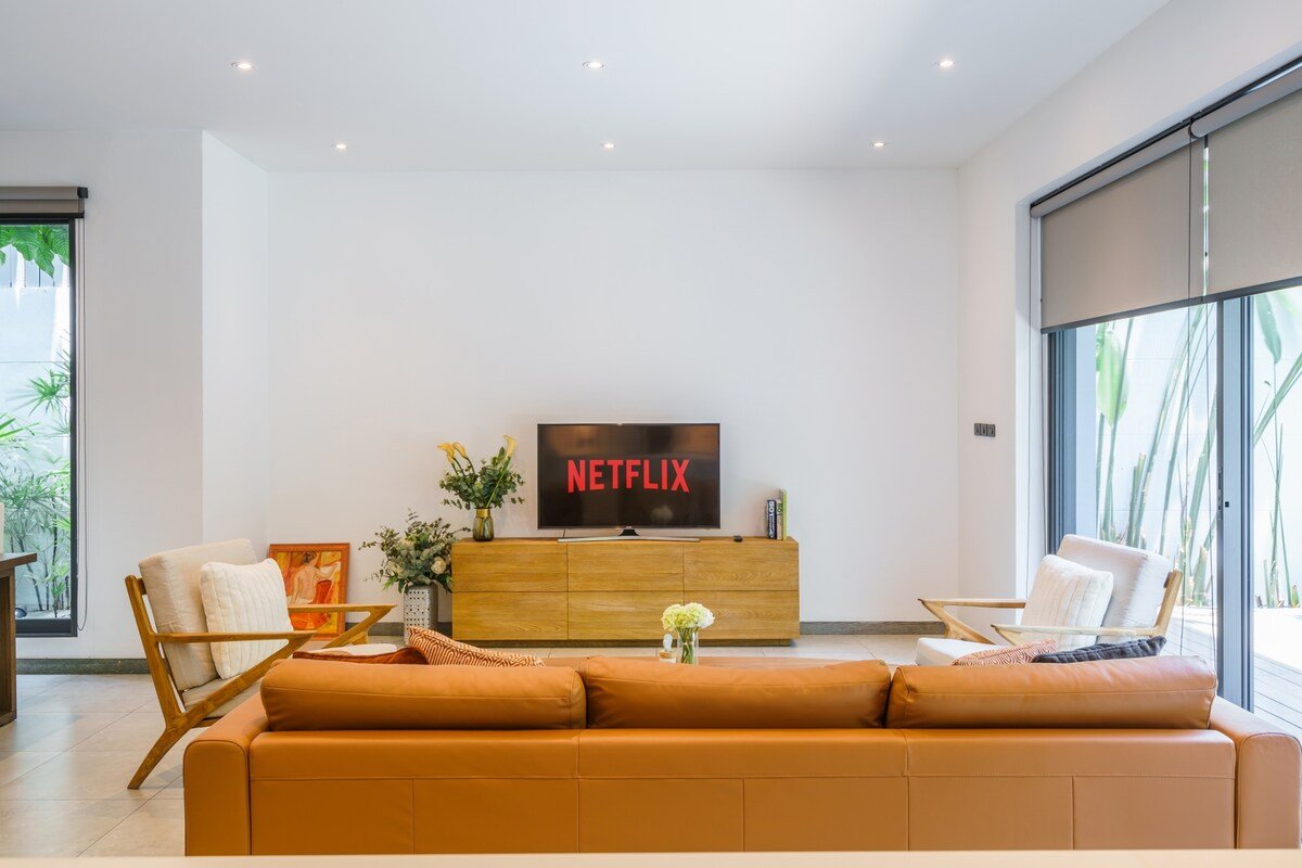 Designer 49 Pool Villa gallery image 5