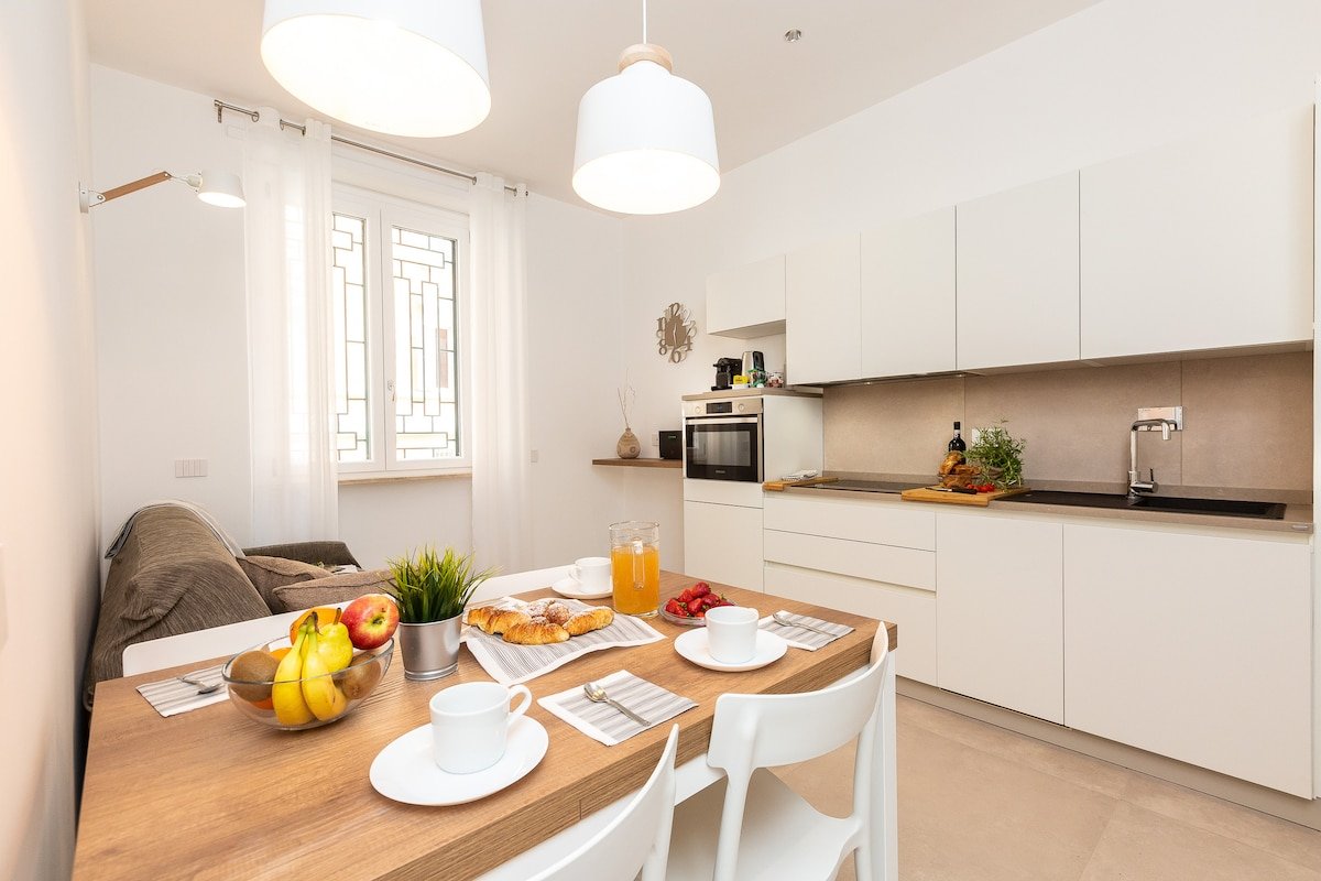 Colosseum Holidays – Marco Aurelio gallery image 2