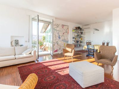 BRIGHT PENTHOUSE TERRACE PARK VIEW