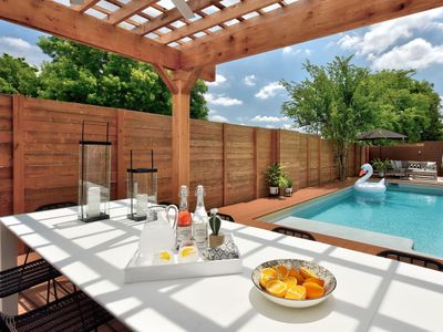 Contemporary Luxury Retreat | Pool