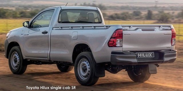 TOYOTA HILUX 2.8 GD-6 RAIDER 4X4 A/T P/U S/C - 5 
