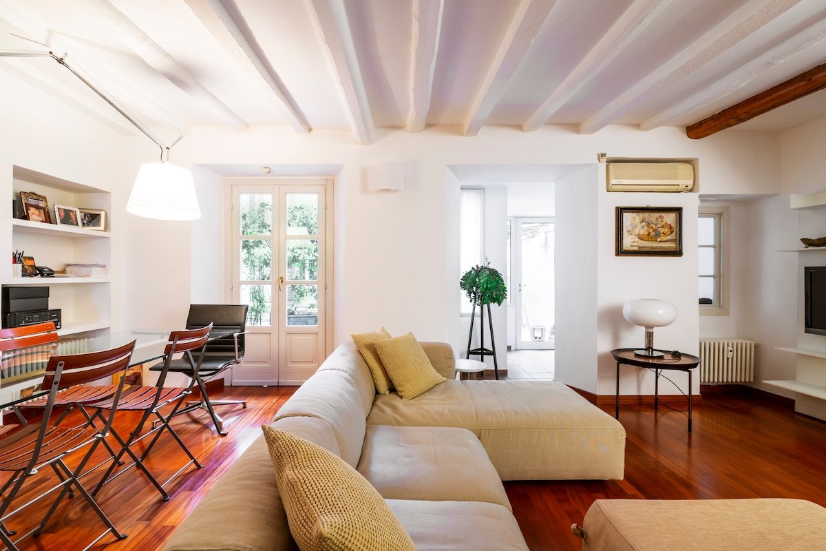 Brera-magnifico trilocale epoca con terrazzo gallery image 4