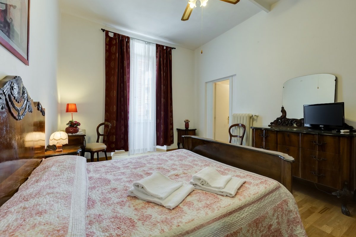 Central Rome apartment, Via Cavour gallery image 5