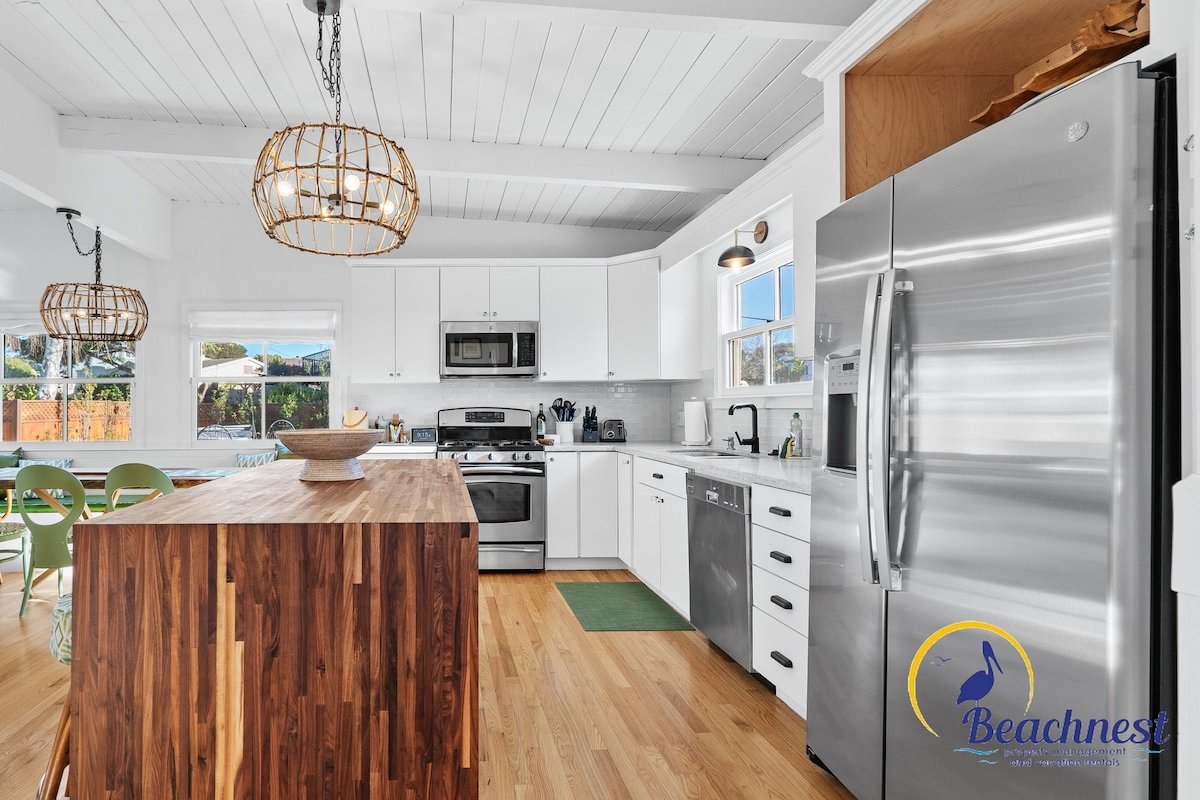 Tiki Tides gallery image 2