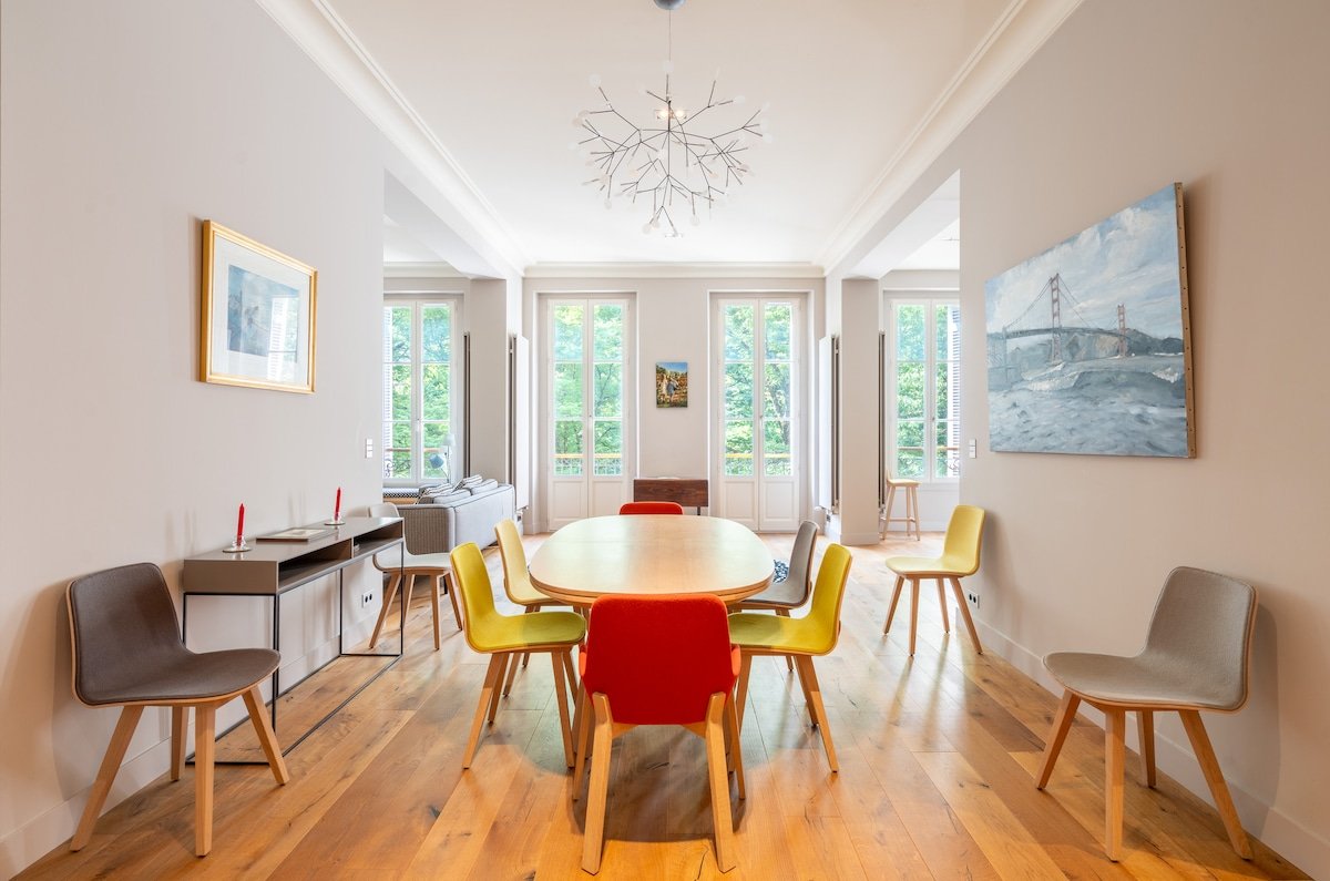 L’Élégant – Luxurious 160m2 & Public Garden view gallery image 5