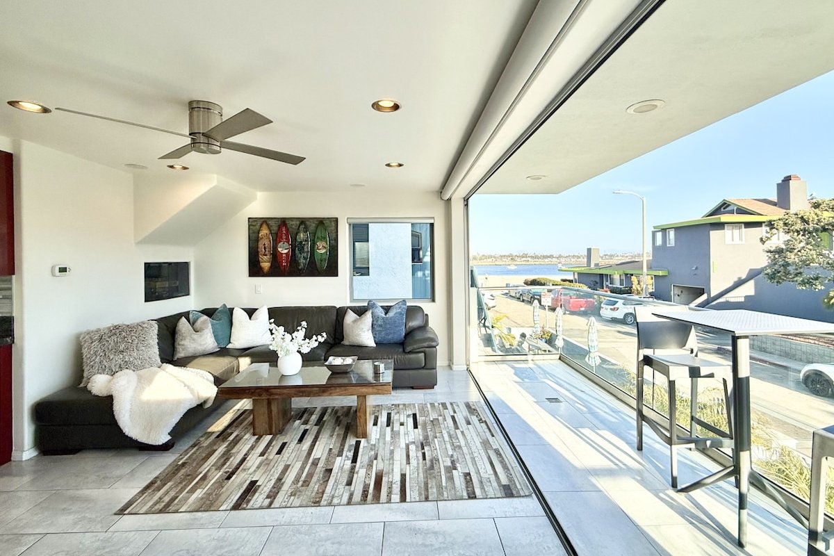 South Mission Beach Ocean view luxury 3 bd 3 bth gallery image 5