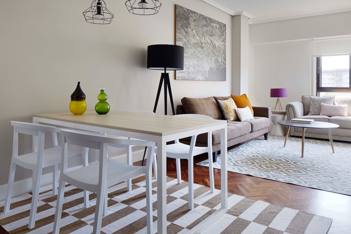 Duke by FeelFree Rentals gallery image 2