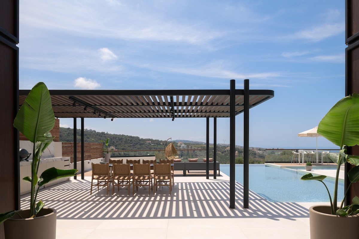 Villa En Paraiso, a Majestic SeaView Retreat  gallery image 5