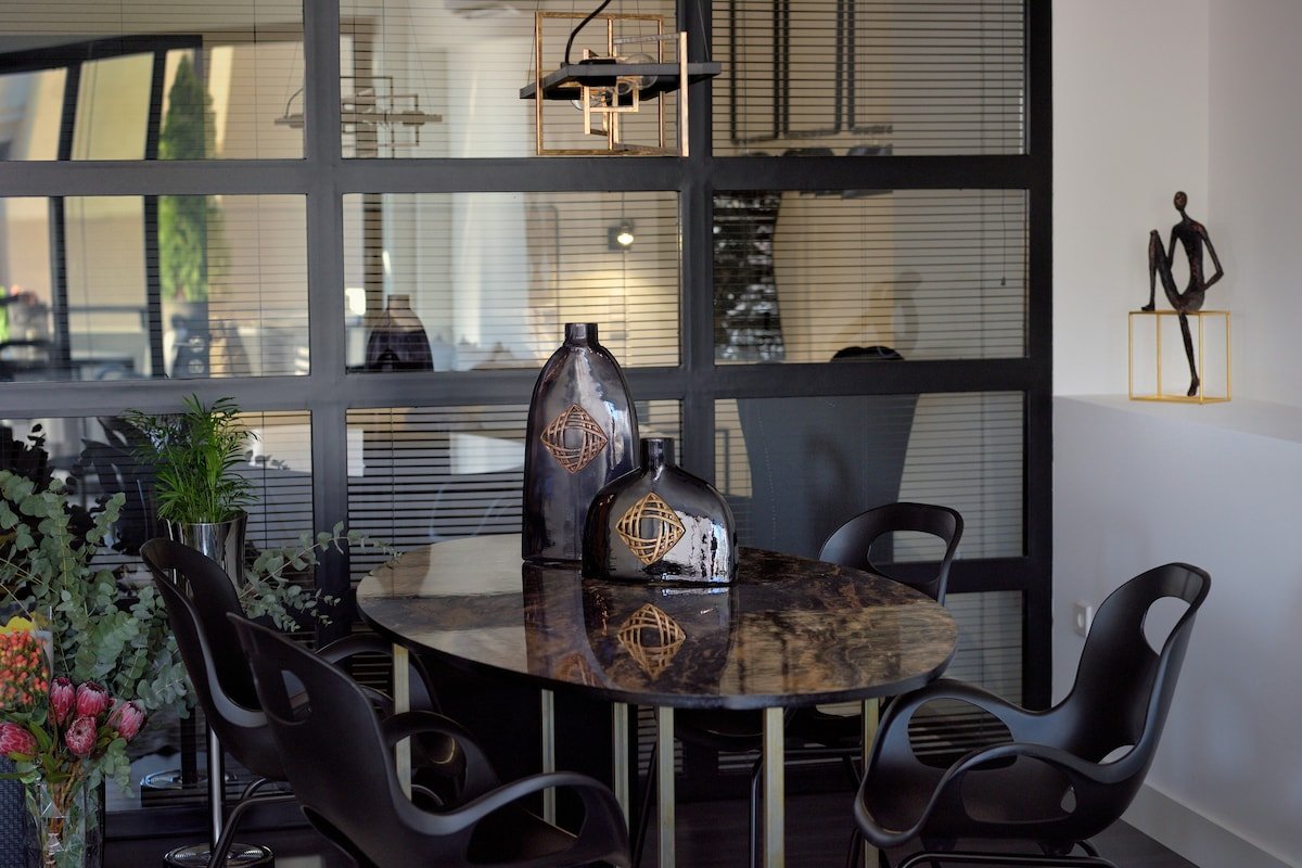 Ater Albus by K&K – Senior Loft gallery image 4