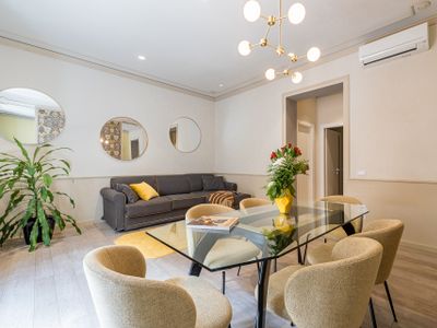 Spazioso appartamento di design, ristrutturato