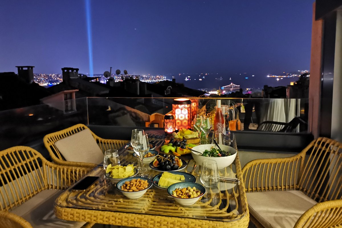 Magnificent Sea View Super Big 3 Bedrooms Duplex