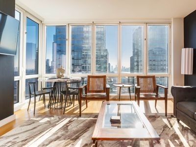 Manhattan Views *2BD2BTH*