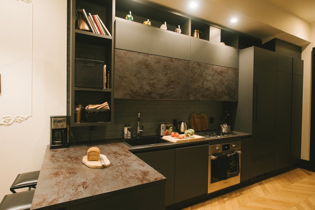 Stylish Townhouse with patio and backyard gallery image 5