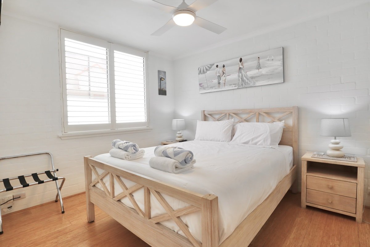 Breezy Retreat with Ocean views gallery image 4