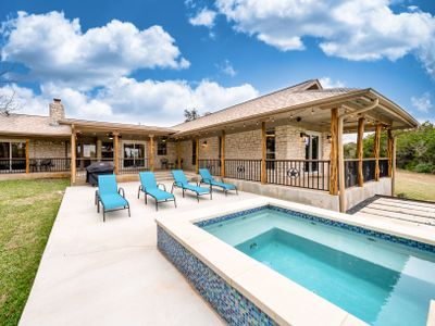 Luxe Ranch Life l Pool & Spa l breweries | Zoo