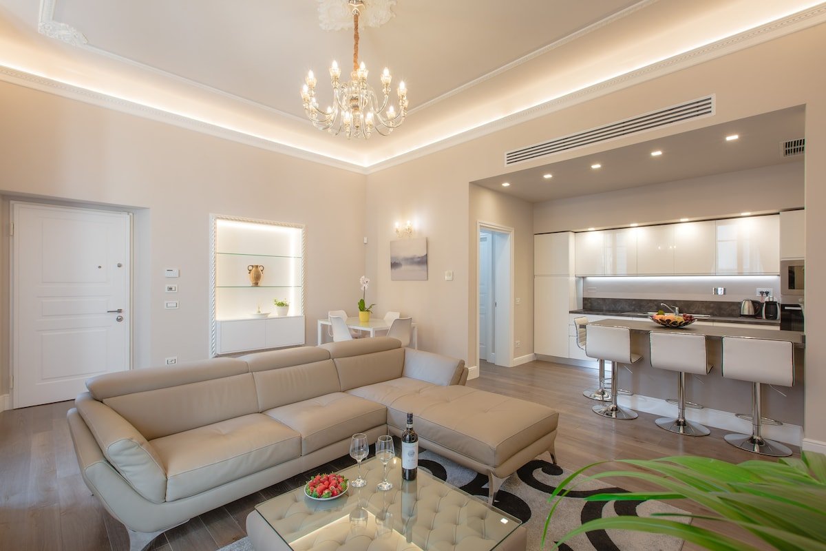 AJ Luxury Duomo View gallery image 2