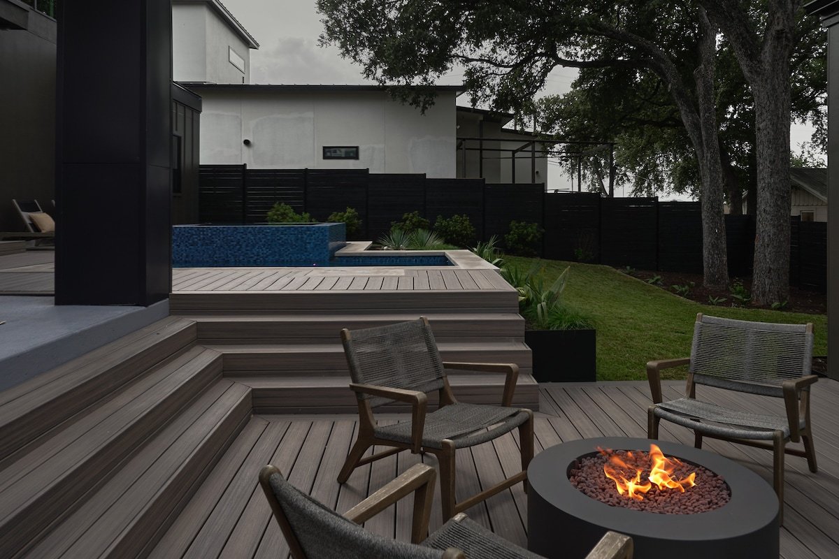 Treaty Oak Manor by Lux Tiny Resorts gallery image 4