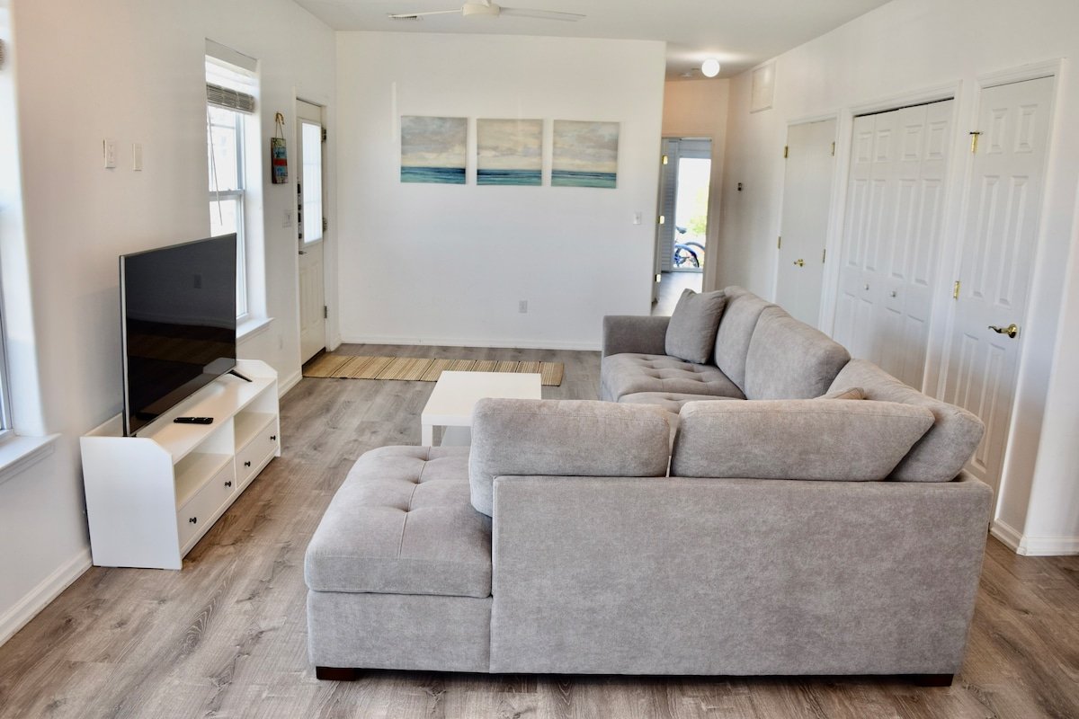 Beach Front Escape – Rockaway Beach NYC gallery image 3