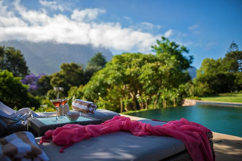 Photo 2 of Bishopscourt Hillwood Villa accommodation in Bishopscourt, Cape Town with 5 bedrooms and 5 bathrooms