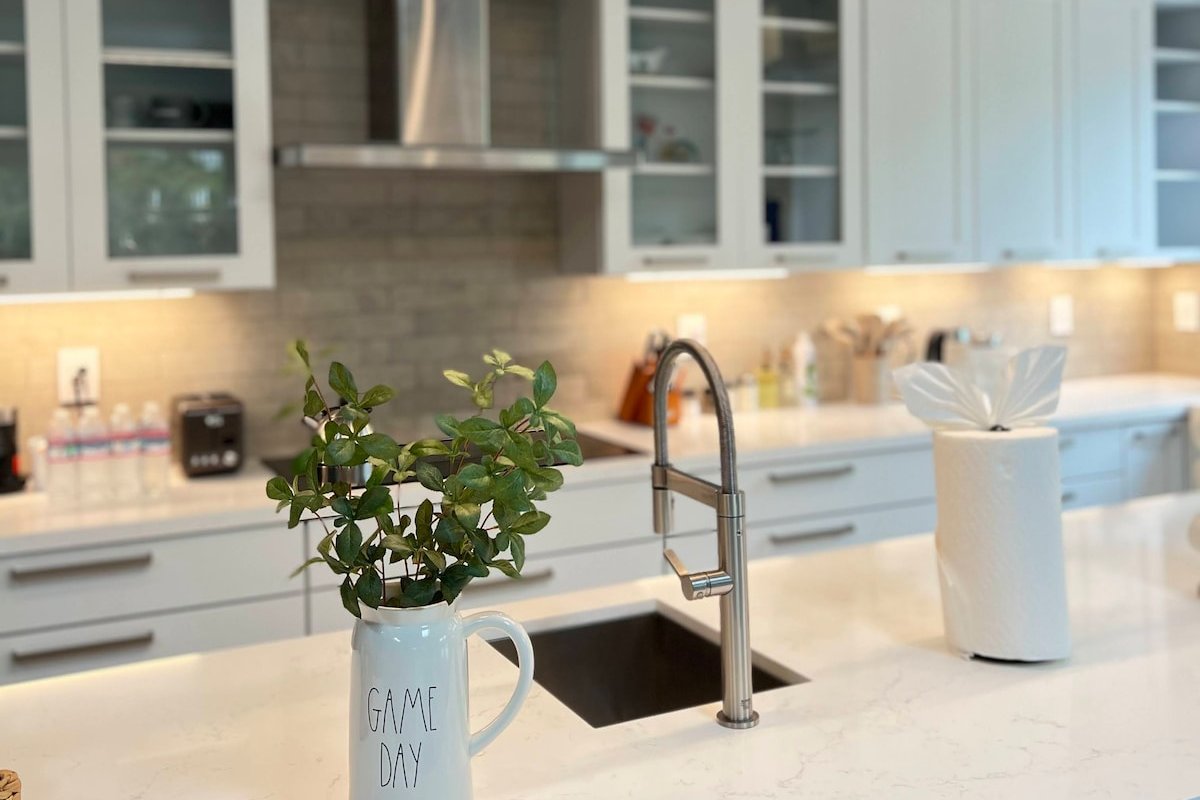 Resort Style, Modern Home 3BR near SFO, Stanford gallery image 5