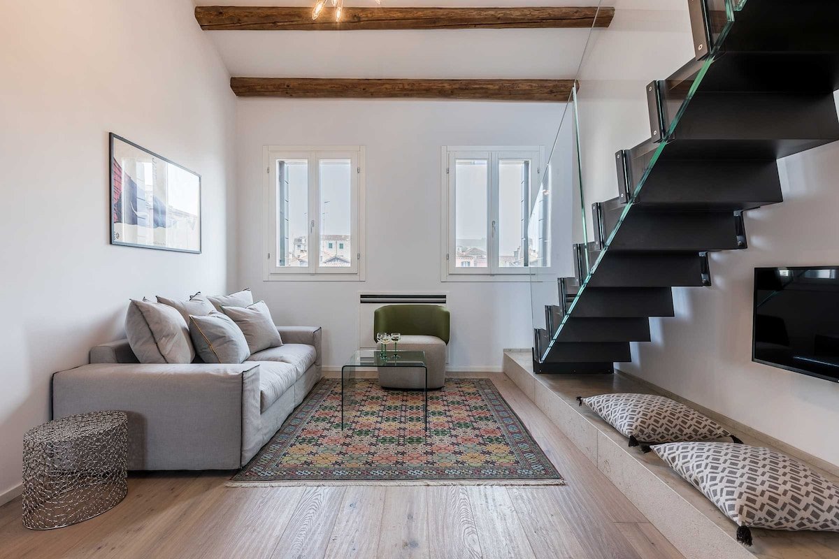 San Trovaso Terrace gallery image 3