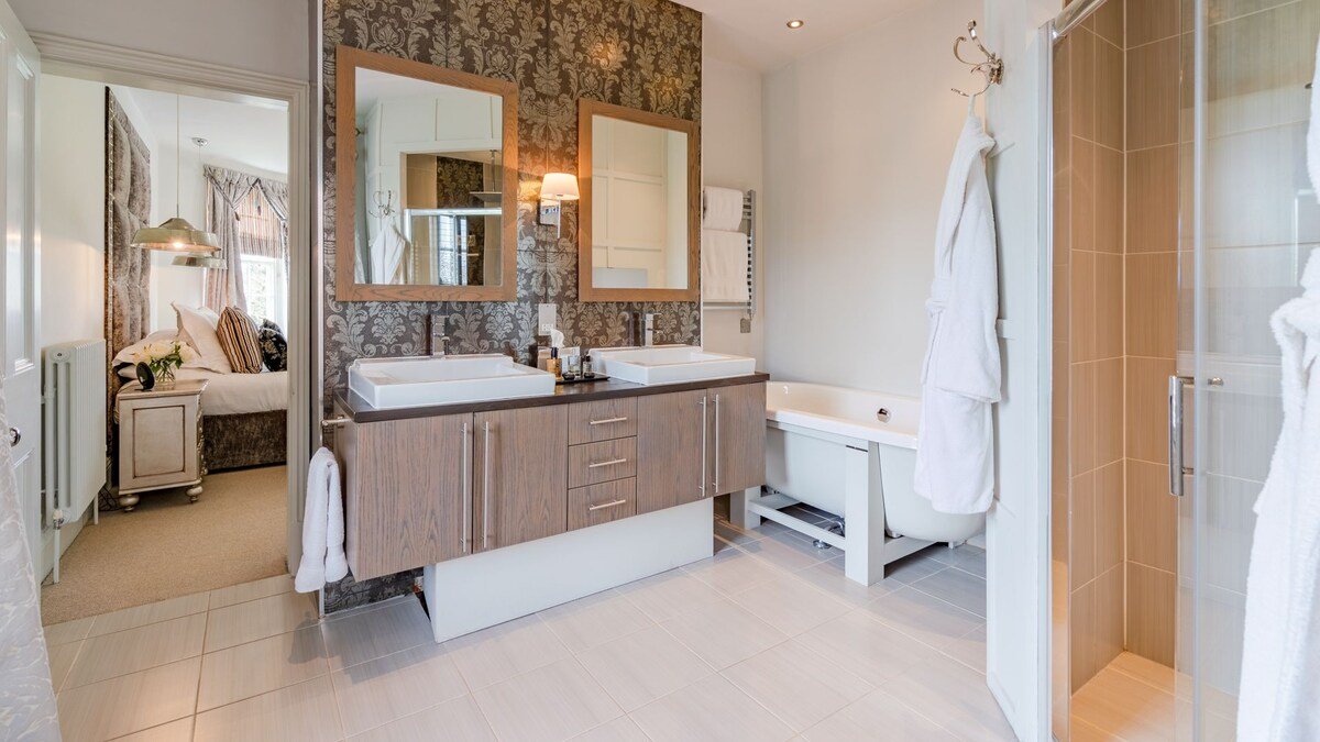 The Parsonage, Ombersley near Worcester gallery image 2