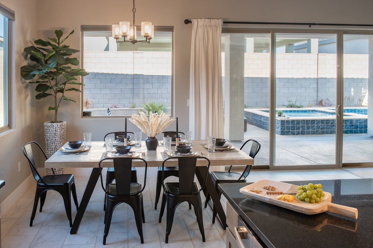 Resort-Style Stay w/ Private Pool & Putting Green gallery image 5