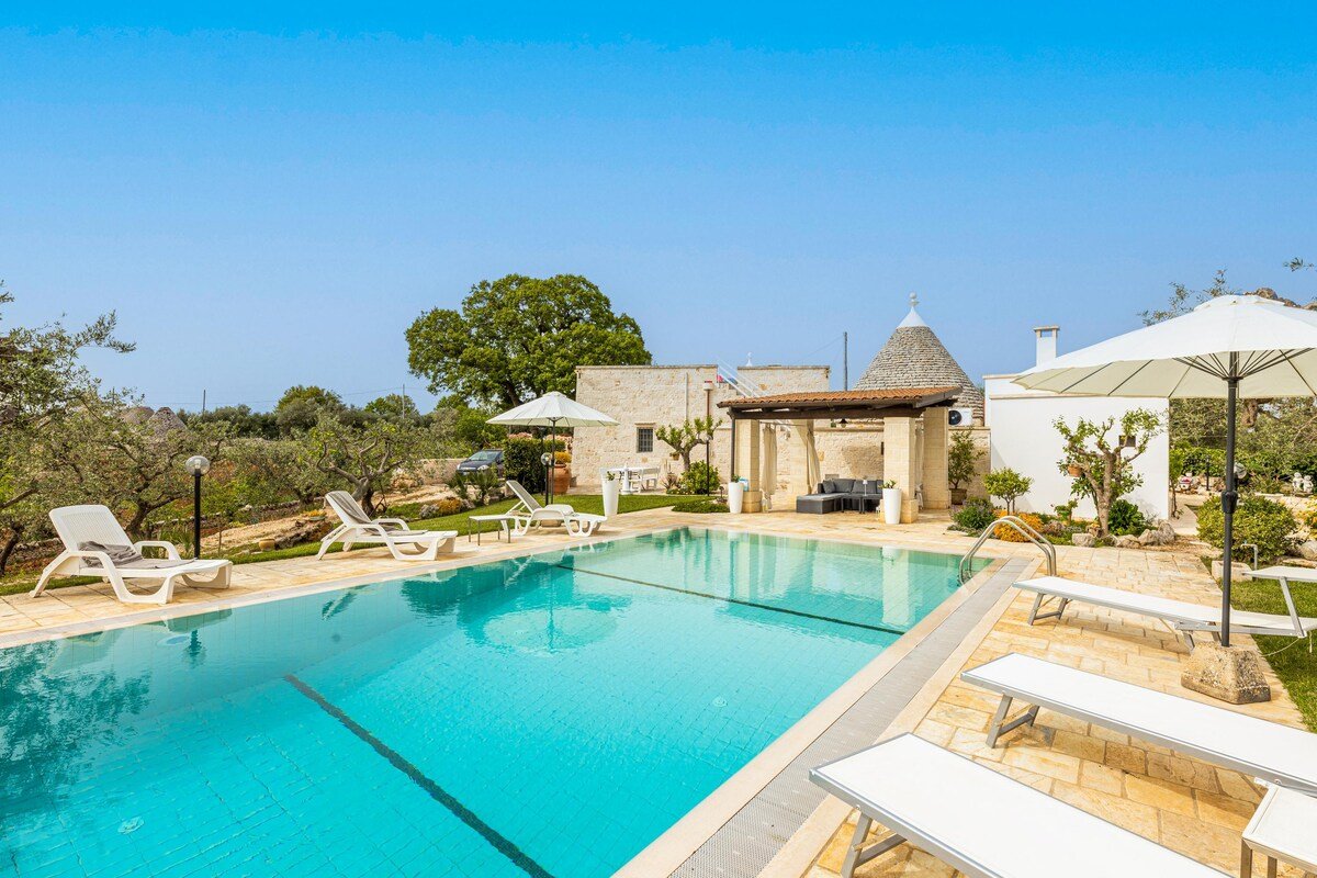Trullo Paradise Pool gallery image 5