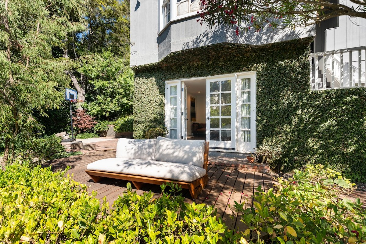 Meg Ryan Hollywood Hills / Laurel Canyon Retreat gallery image 4