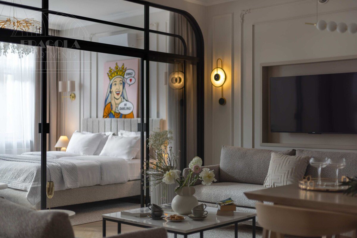 2BR apartment near Main Square w/ kitchen gallery image 4