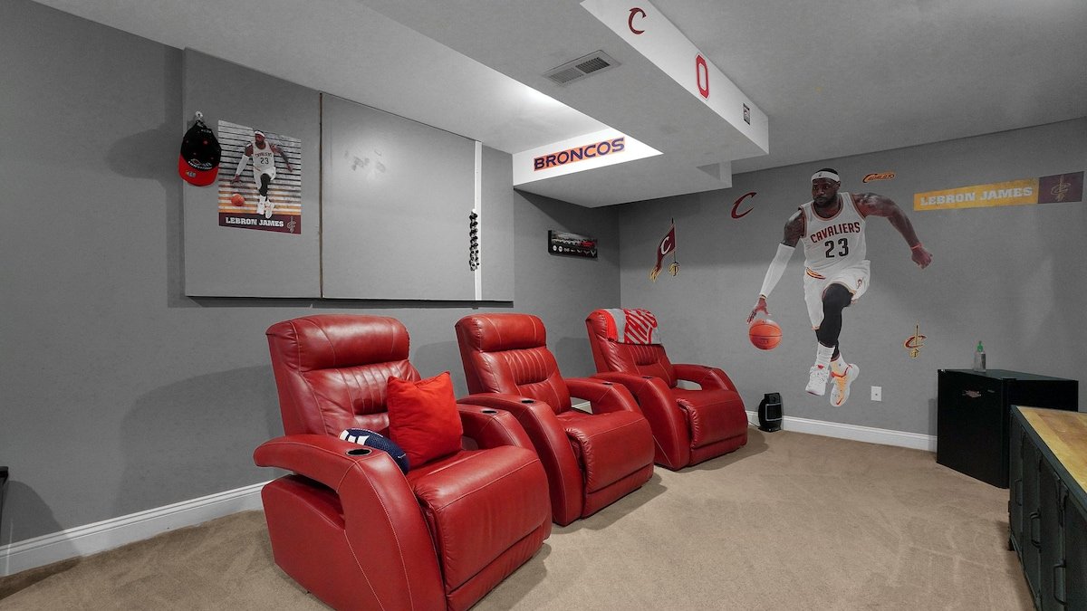 Peace Place! Updated 3bdrm home, finished basement gallery image 3