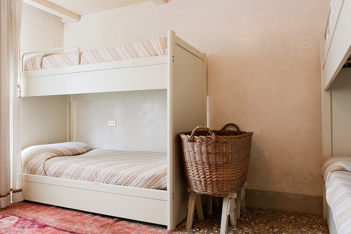 Venetian Atelier gallery image 4