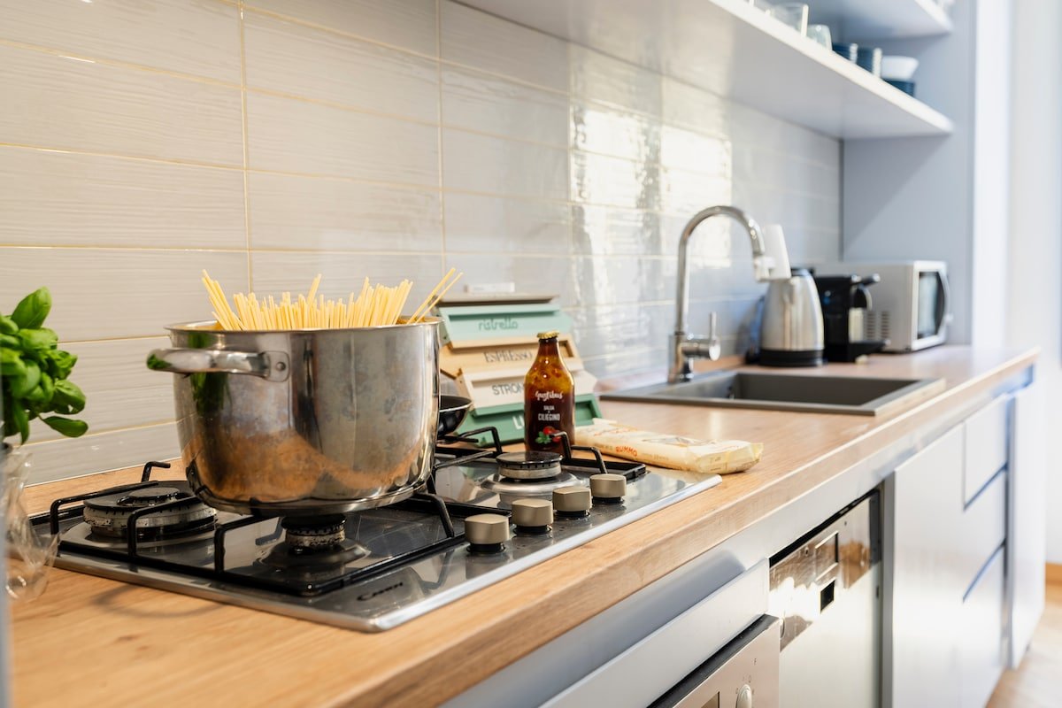 [Duomo-Uffizi] @3BDR Bright and Luxury apartment gallery image 5