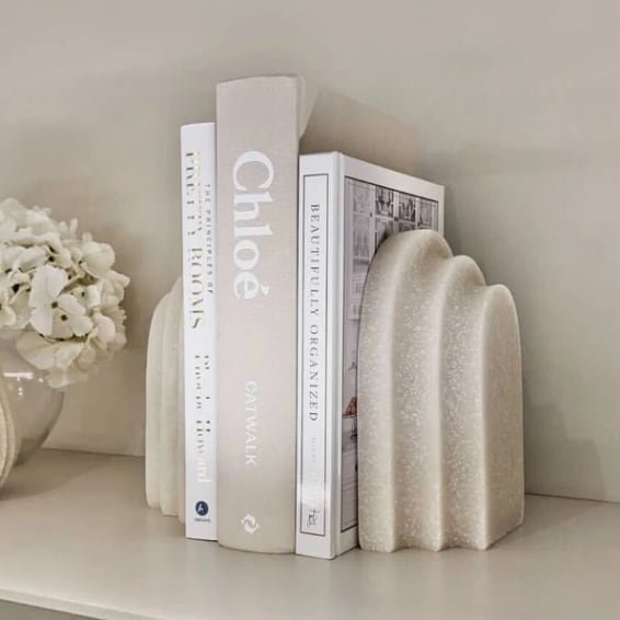 Classic Harrods home, balcony & peaceful Hyde park gallery image 4