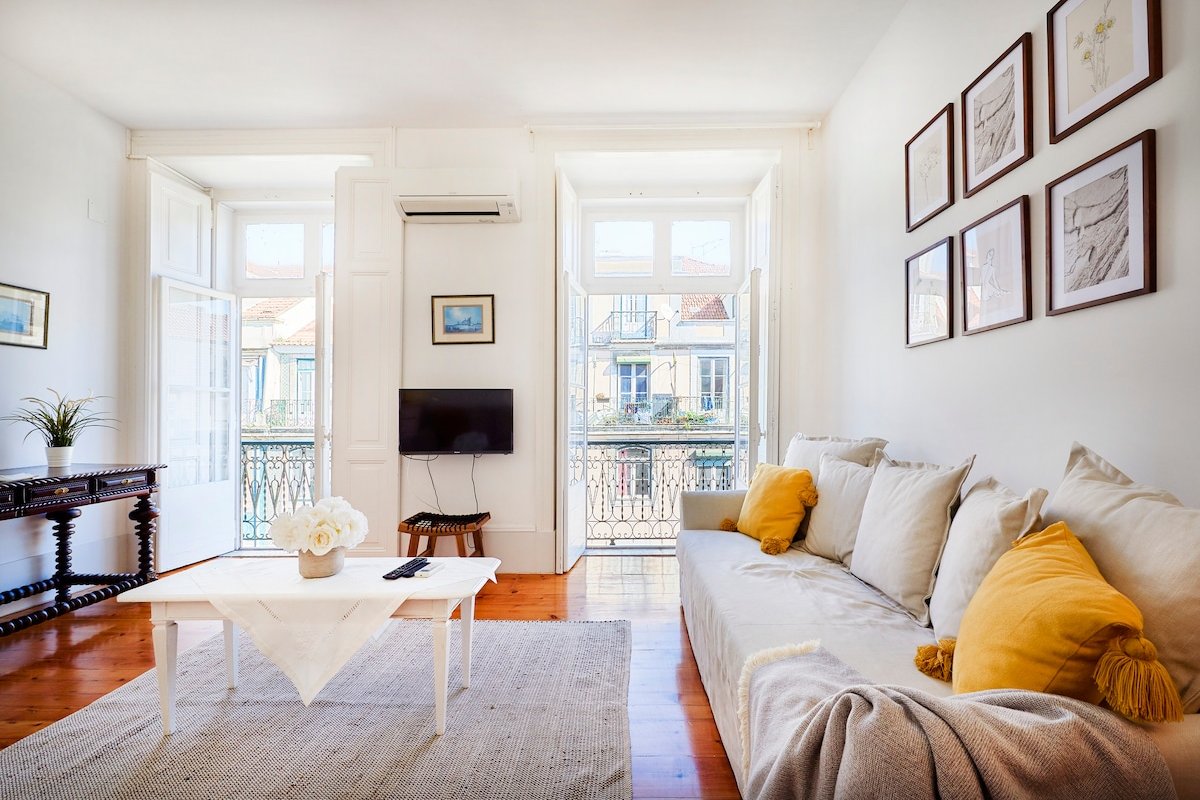 Main street with balcony by MS Apartments gallery image 2