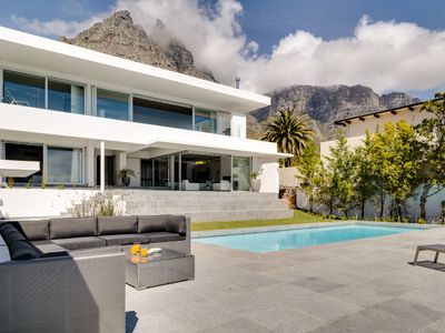 Villa Maxima-Ultra Stylish, Large Pool, Sea Views