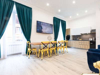 Trastevere Exclusive Three Bedroom Apartment