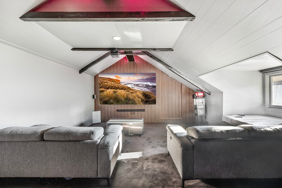 Serene Paradise w/ Views & Outdoor Pool in Beverly gallery image 4