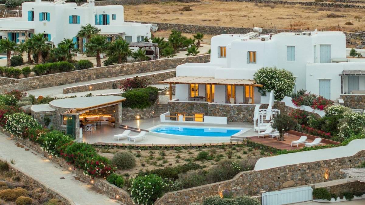 Villa Orea by Mykonos Mood | Heated Pool gallery image 5