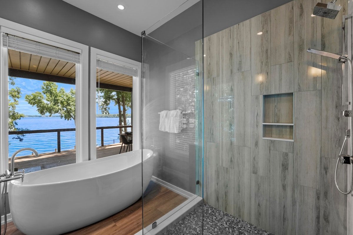 Lake Norman Getaway gallery image 5