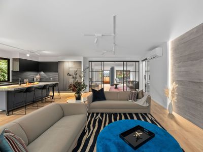 Super-Sized Luxury – Spa, Sauna, Steps to Trails