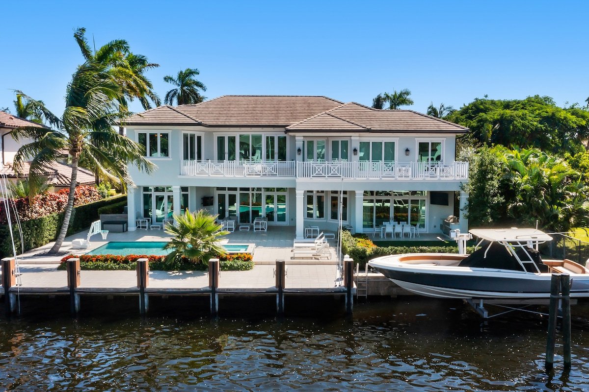 Modern Waterfront Villa