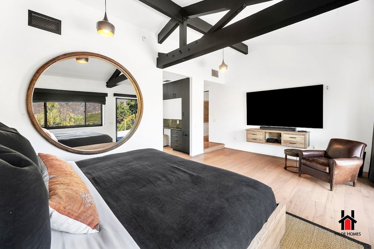 Mountain Oasis, Fire Pit, Pool, Breathtaking Views gallery image 3