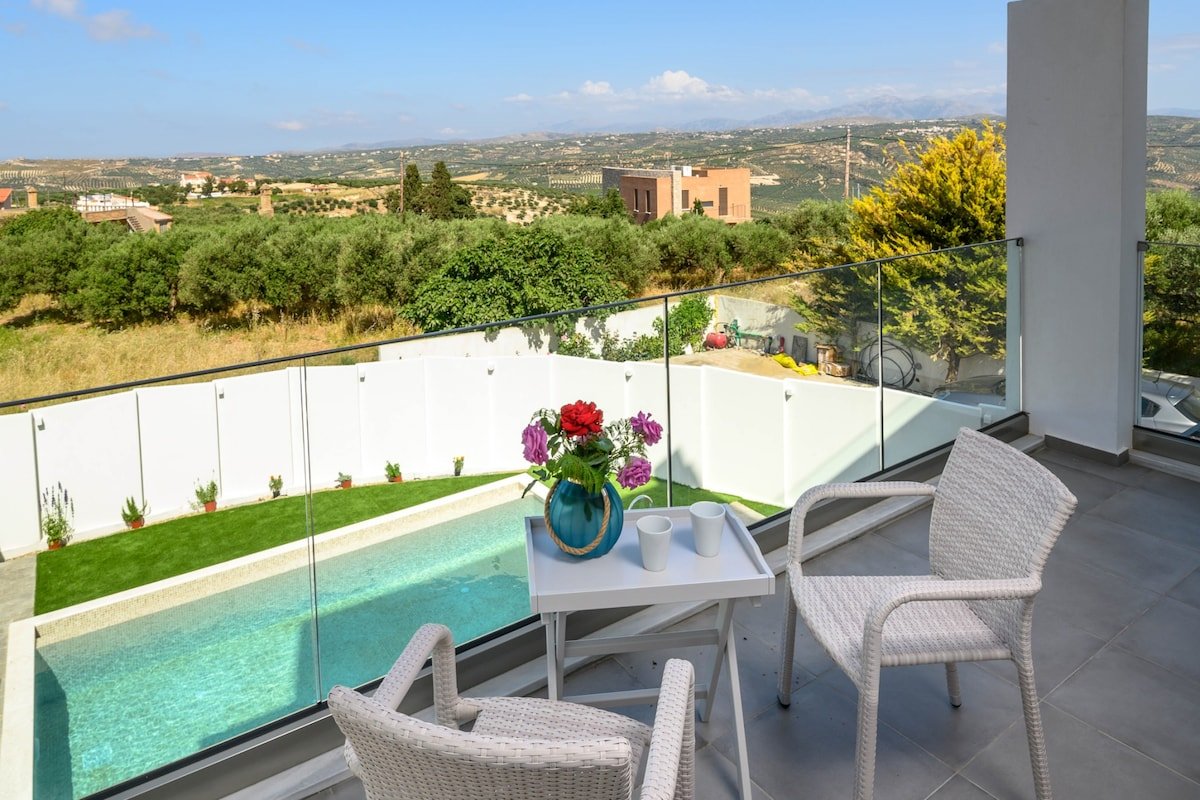 Villa Harmony w heated pool, Gym, Spa, Sauna gallery image 5