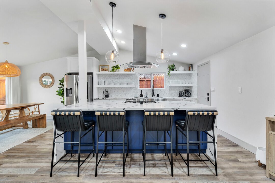 Luxe Home w Pool & Firepit | Bachelorette Friendly