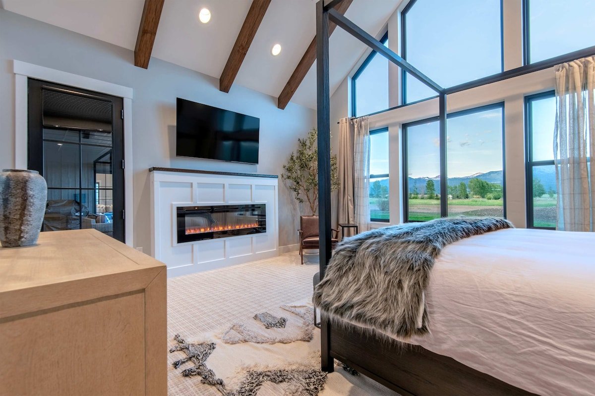 The Grande Dom | Private Luxury Mountain Estate gallery image 3